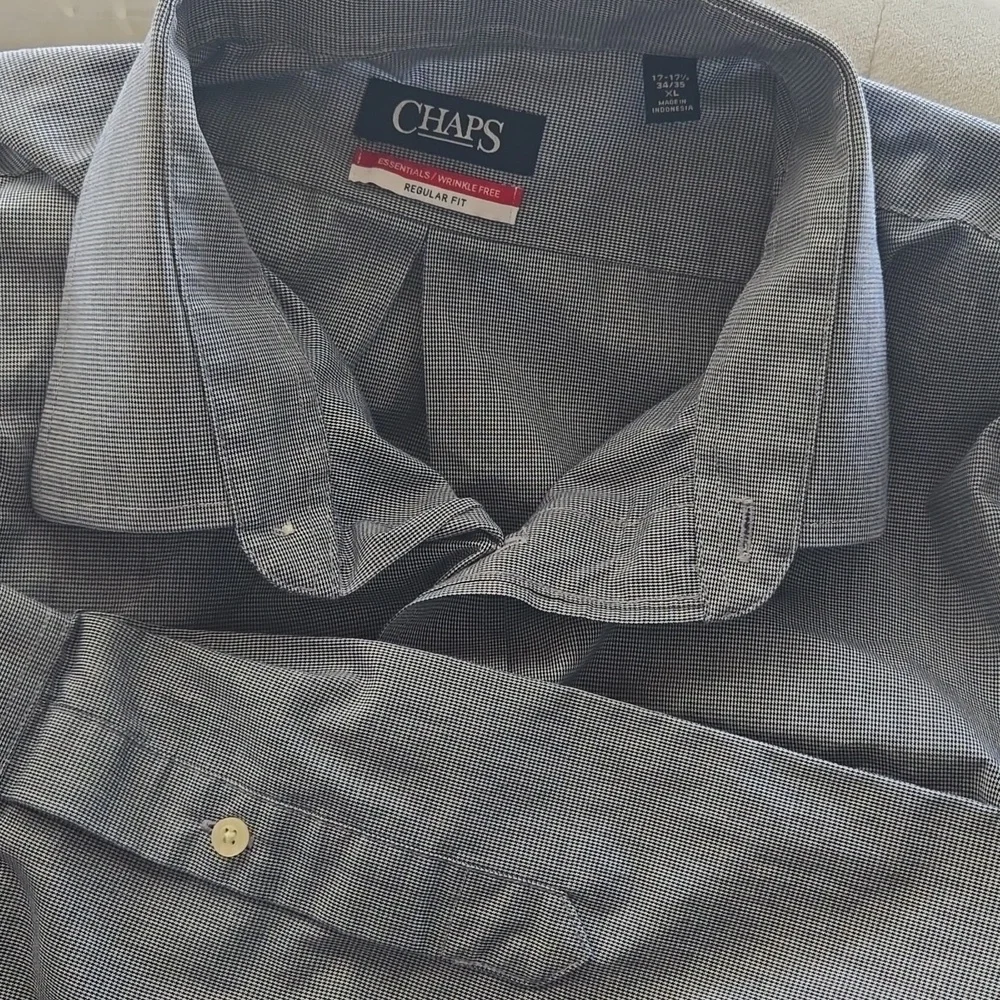 Chaps LS button up - Picture 1 of 1
